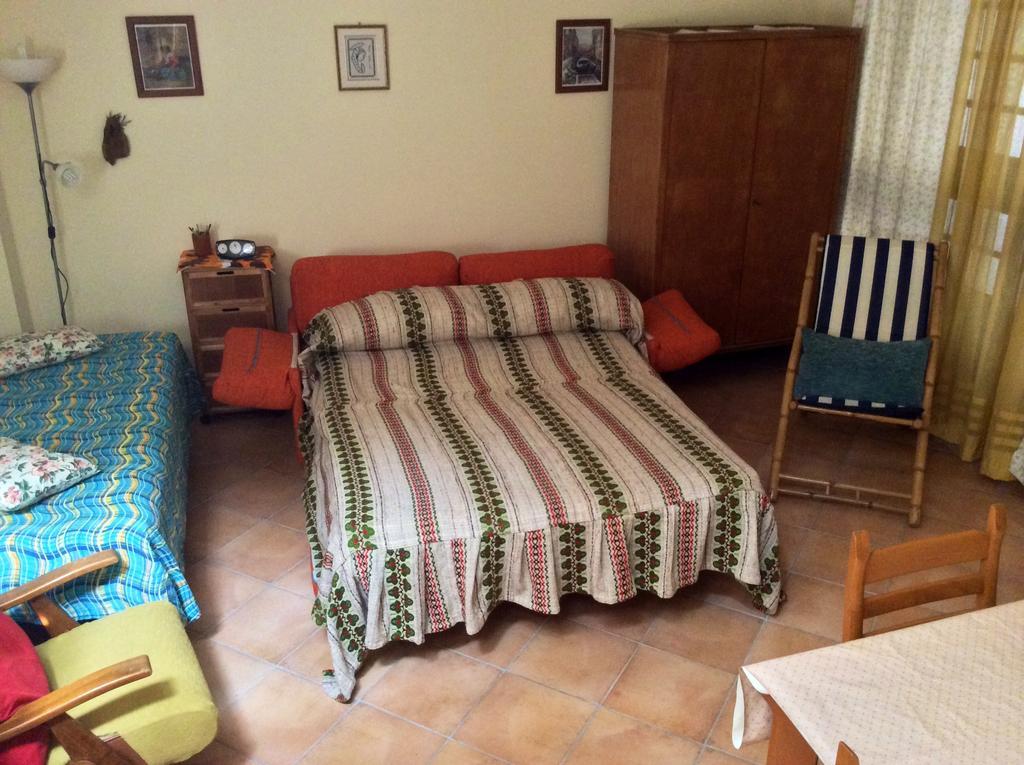 Cozy Apartment By The Sea Acireale Esterno foto